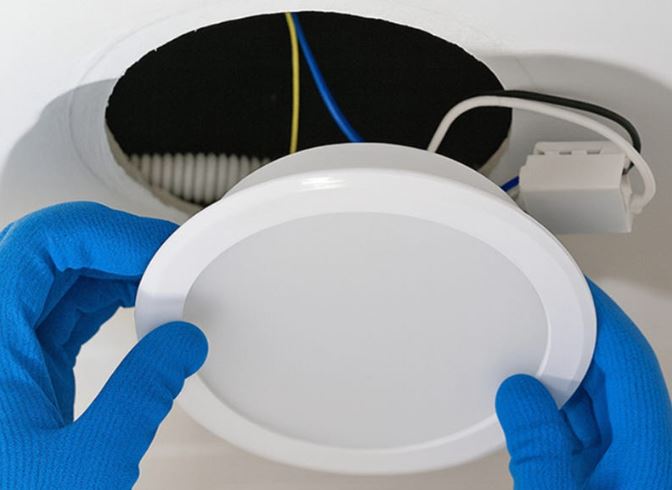 욕실 다운라이트 손쉬운 교체 방법